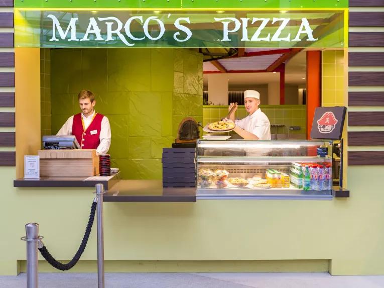 Marco's Pizza bar at Explorers Hotel Marne-la-Vallée