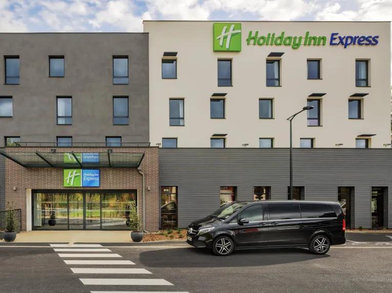 Holiday Inn Express Marne la Vallee Exterior