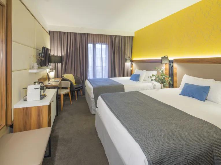 Hôtel L'Elysée Val d'Europe Premium Room