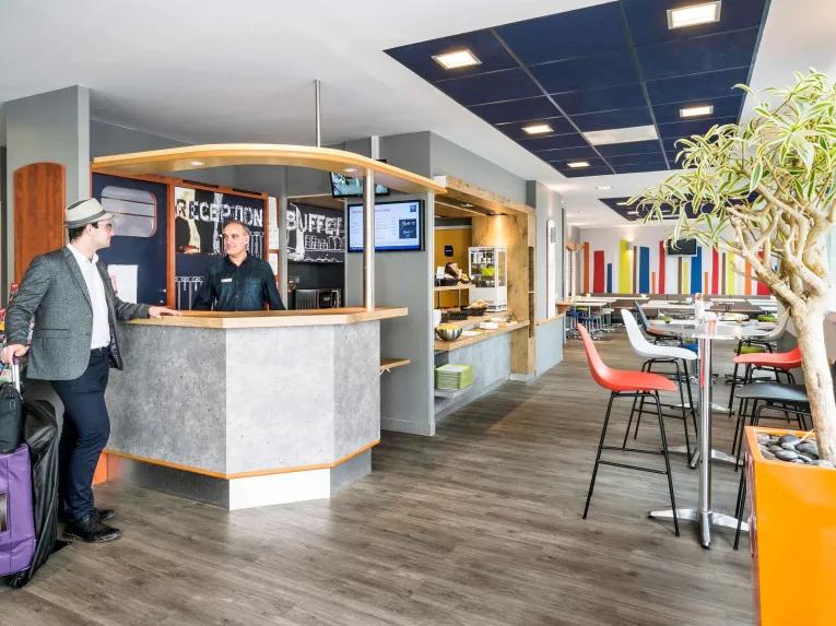 Ibis Budget Marne La Vallee Lobby