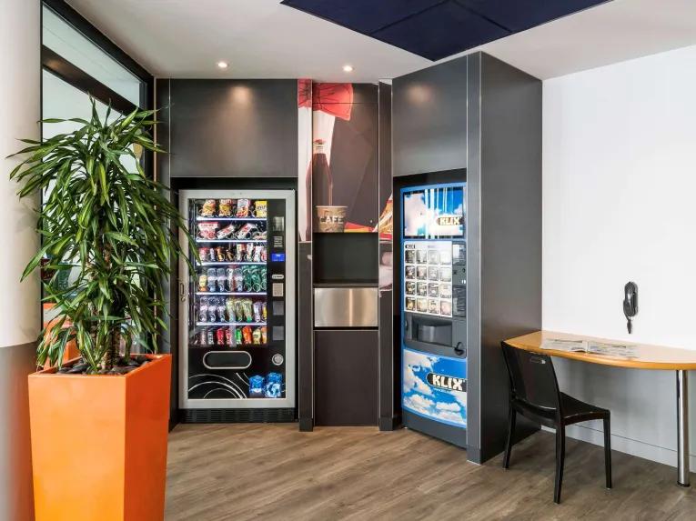 Ibis Budget Marne La Vallee Lobby