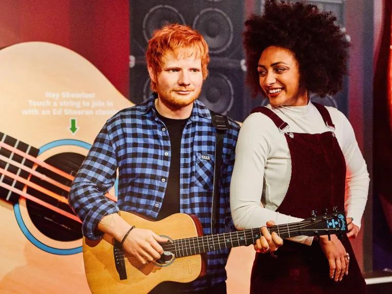 ed-sheeran-playing-guitar