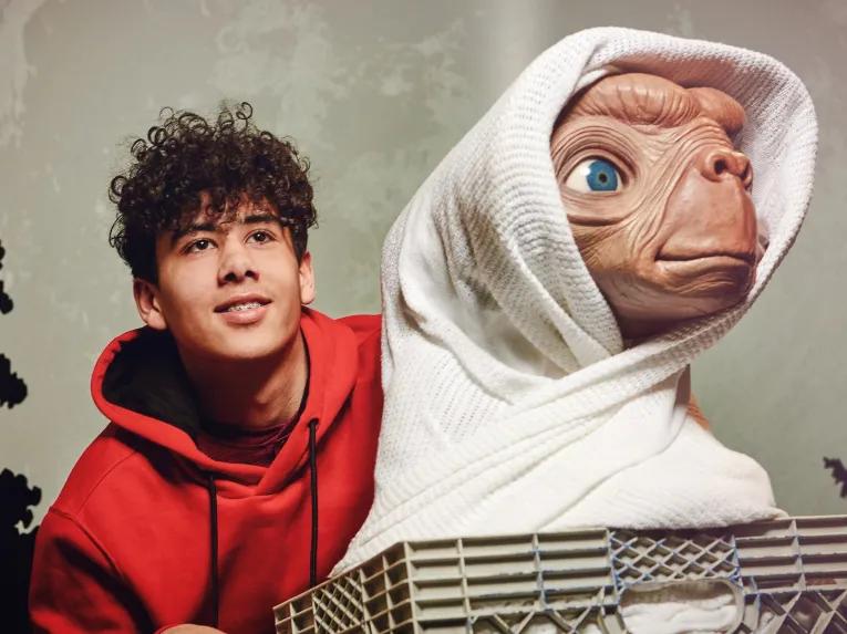 ET