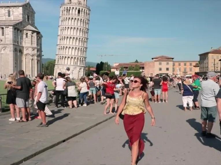 pisa-tower-in-background