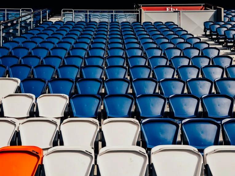 seats-in-french-colours