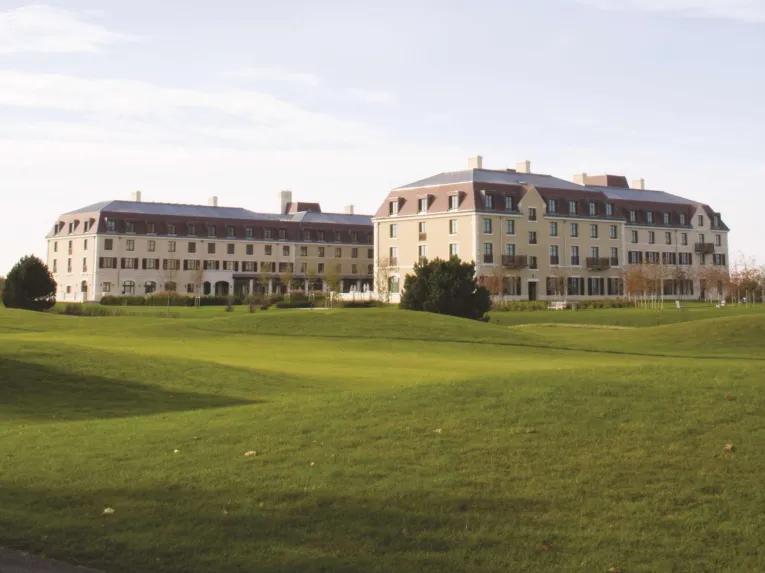 Radisson Blu Hotel Exterior