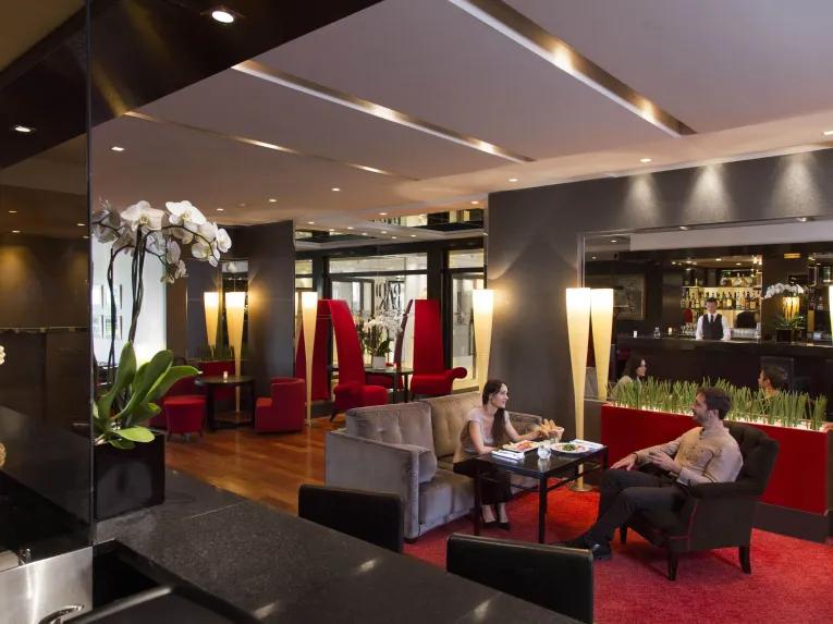 Relais Spa Val d'Europe spa bar