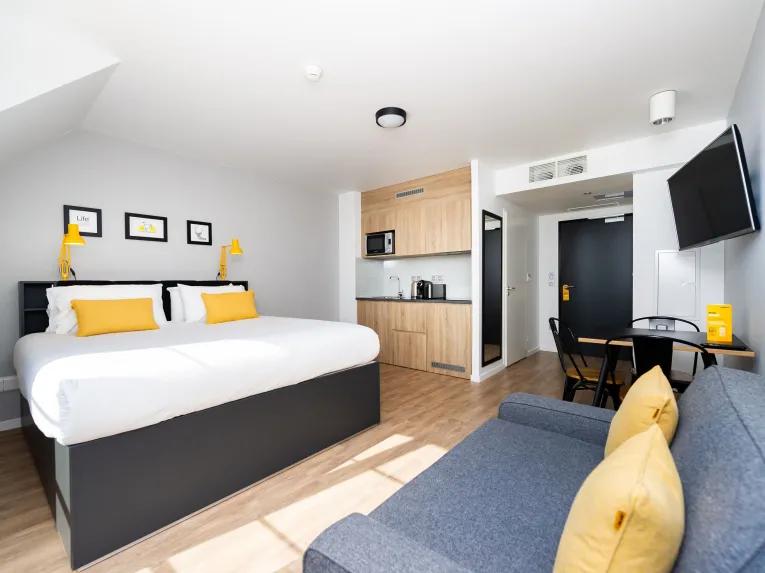 Staycity Aparthotel Room