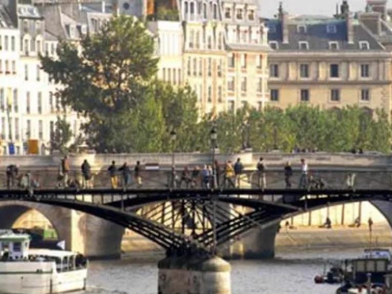 bridge-over-seine