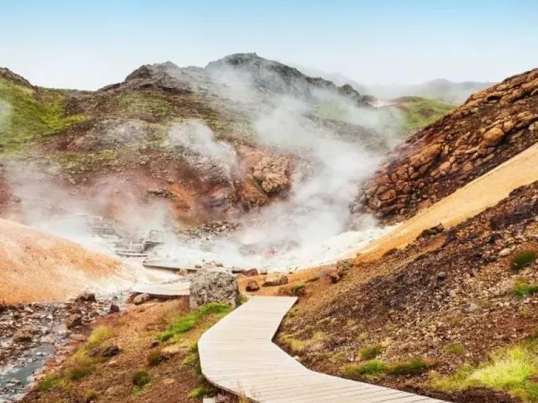 volcano-with-pathway