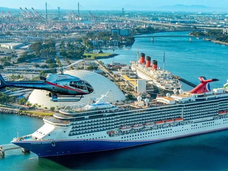 Hollywood & Beyond Helicopter Tour