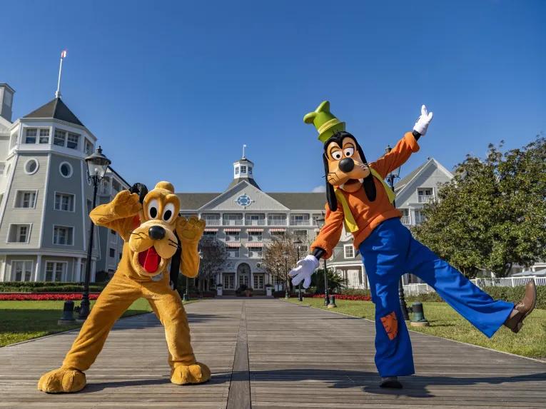 Goofy and Pluto at Disney's Yacht Club Resort