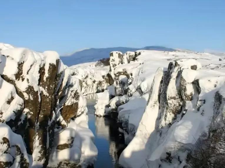 snowcapped-mountains