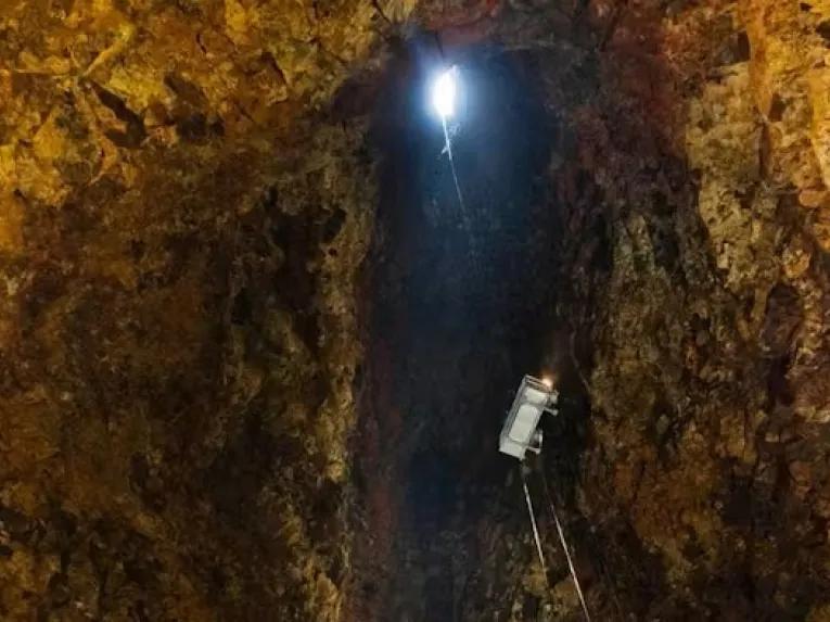 natural-volcanic-walls