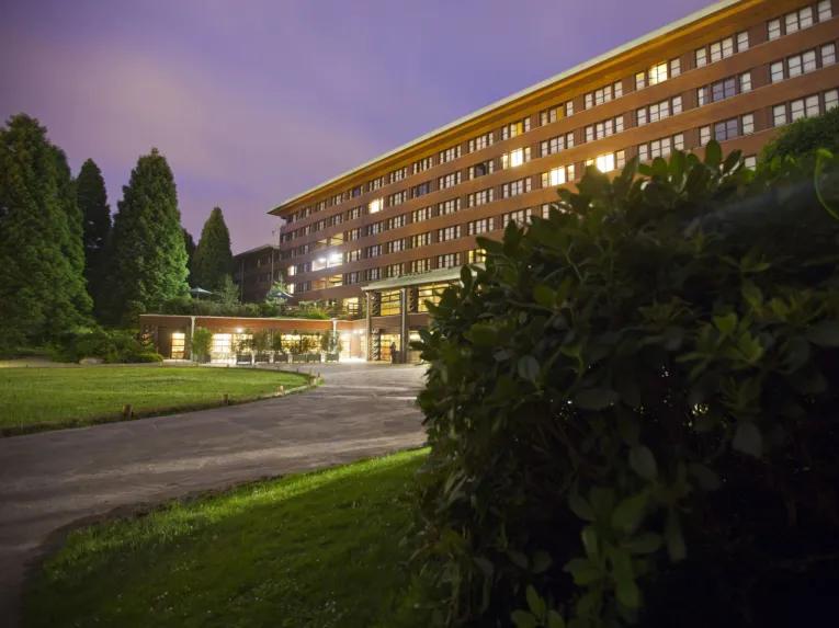 Sequoia Lodge Exterior