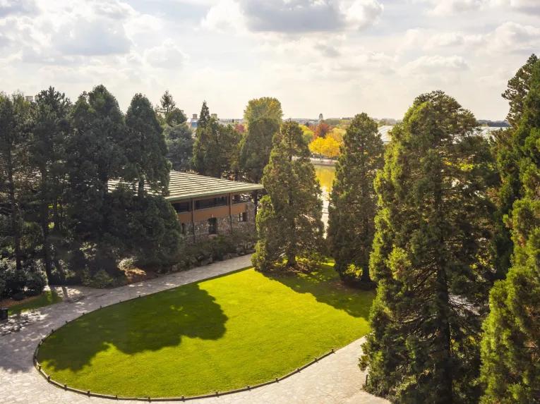 Sequoia Lodge Exterior