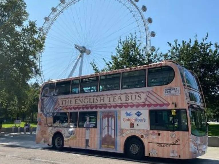 bus-by-london-eye