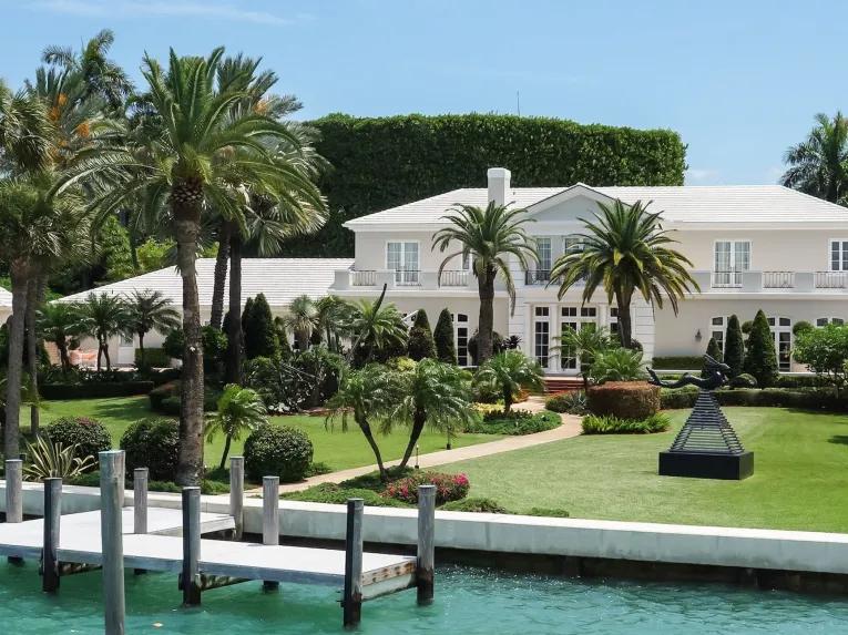 Miami Skyline Cruise of Millionaire's Homes and Biscayne Bay