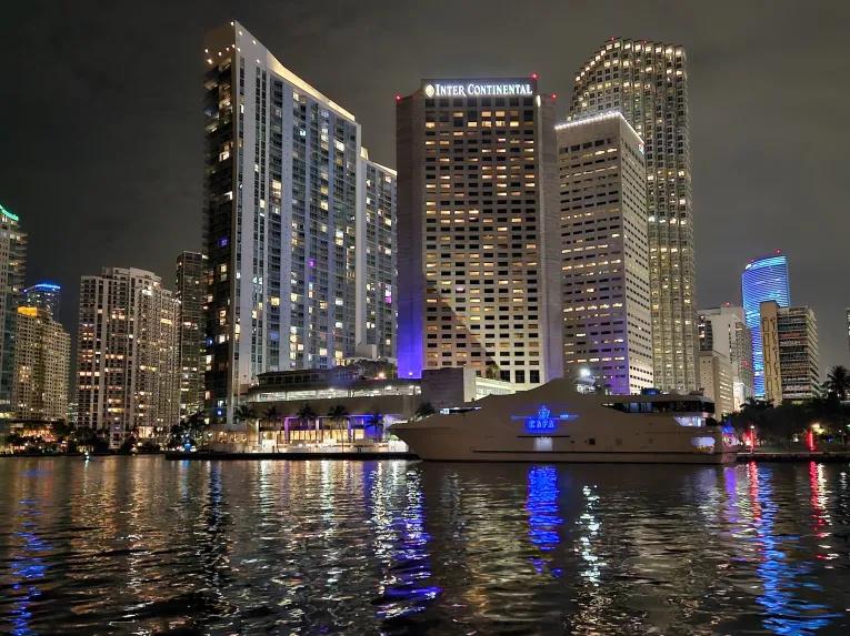 Miami Skyline Evening Cruise on Biscayne Bay