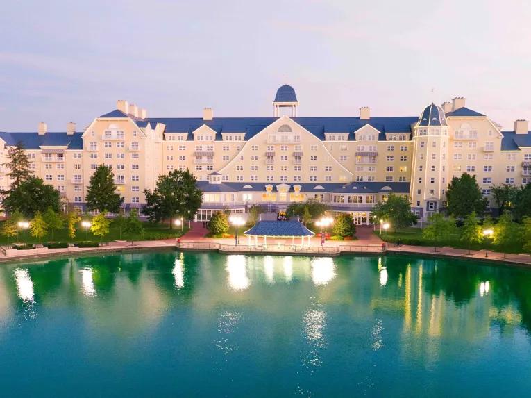 Newport Bay Club Exterior DLP