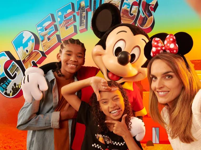 Santa Fe Character Meet