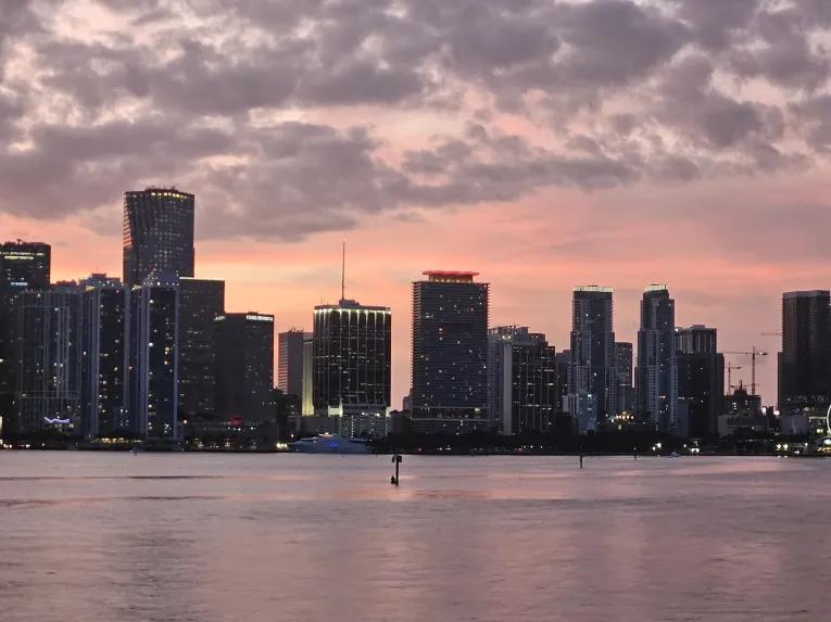 Sunset Cruise of Miami Skyline, Biscayne Bay & Celebrity Homes