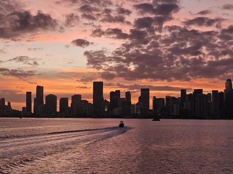 Sunset Cruise of Miami Skyline, Biscayne Bay & Celebrity Homes