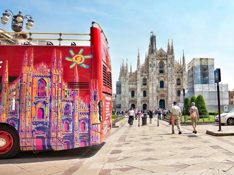 milan-sightseeing-bus
