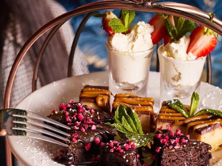 slug-and-lettuce-afternoon