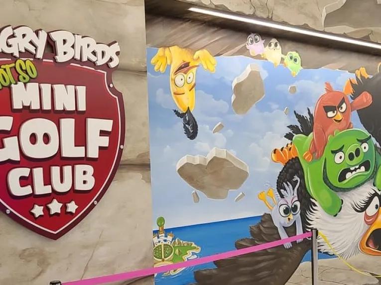 Angry Birds Mini Golf