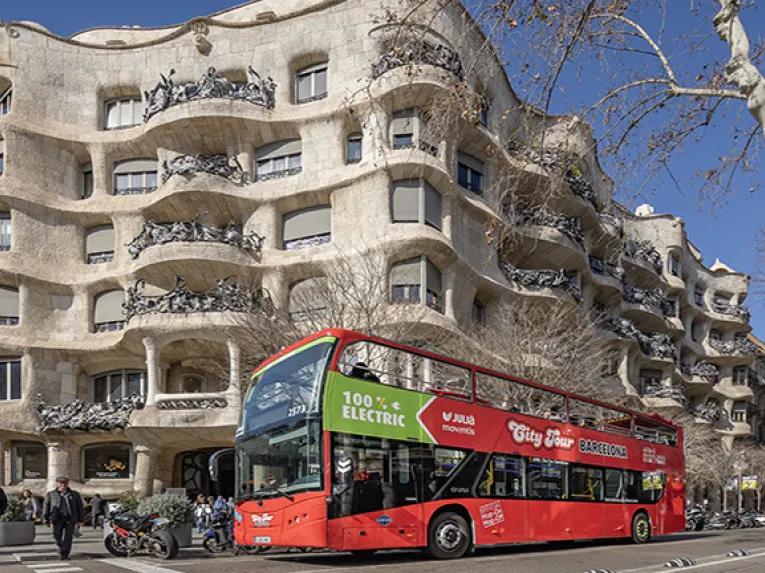 Travelling past the Sagrada