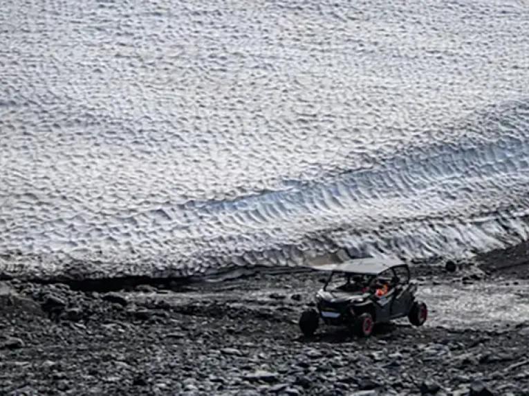 Buggy next to Glacier