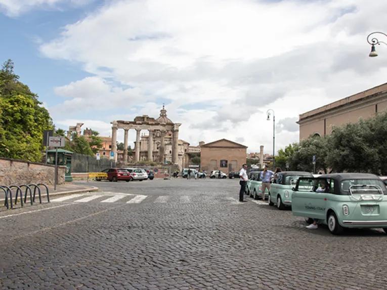 E-cars in front of Rome sights