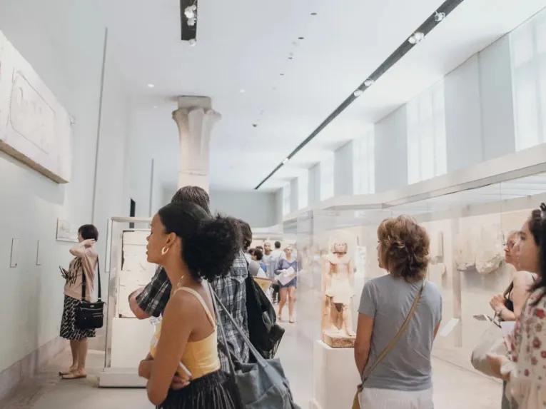 Met Express: Highlights of the Metropolitan Museum of Art