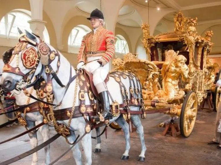 Royal Mews Horse Drawn Carriage
