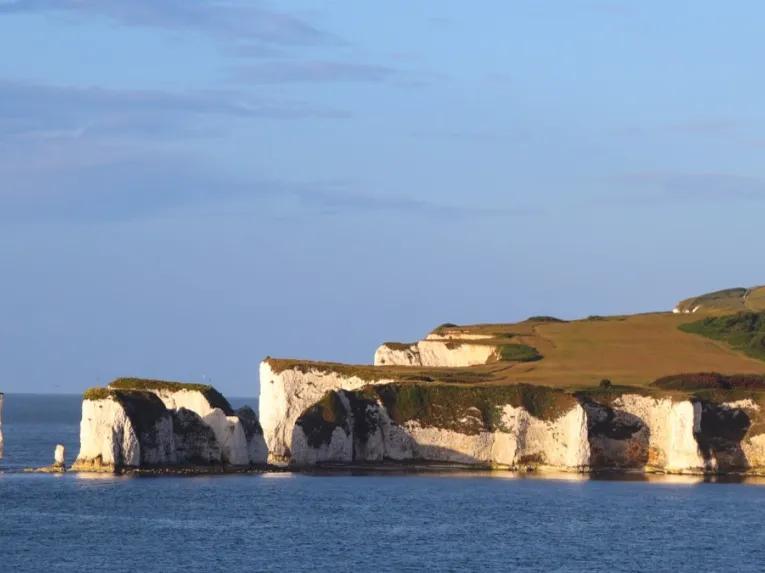 cruise to see jurassic coast and sights