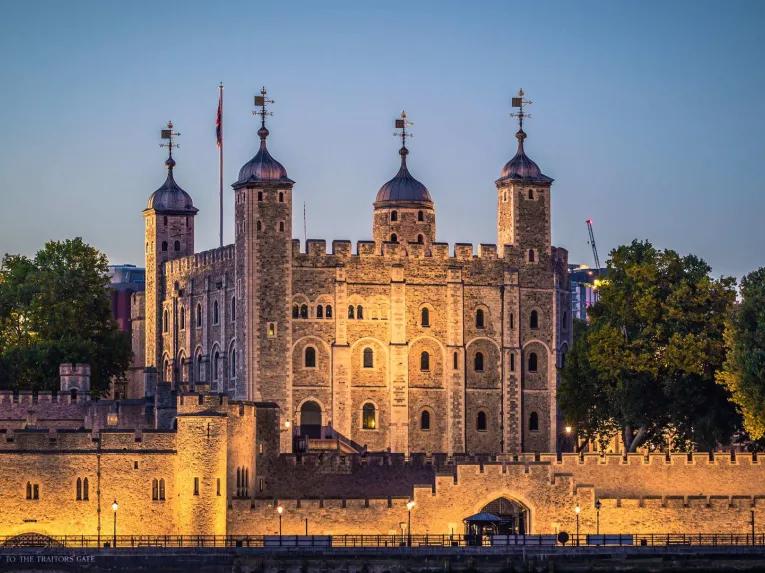 London VIP Tower: Ceremony of Keys