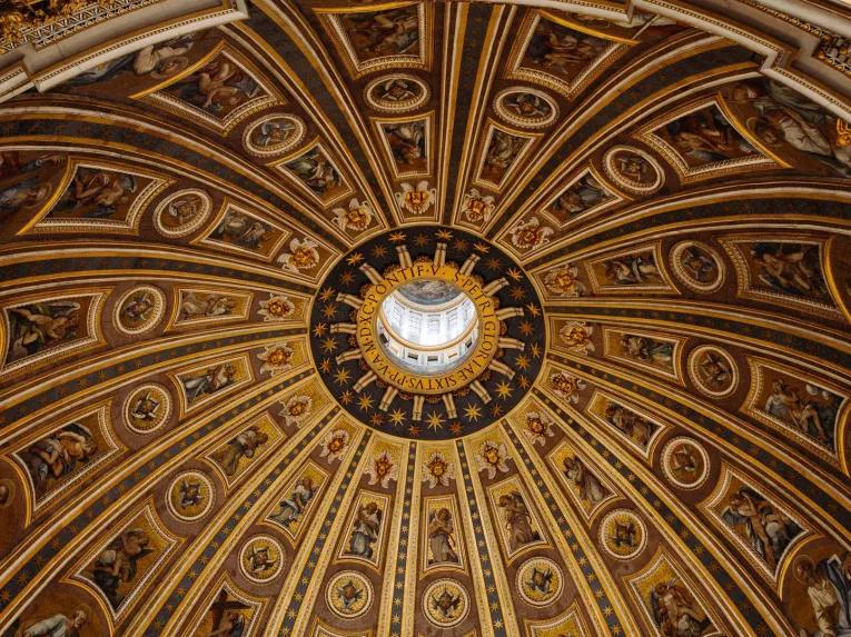 St. Peter’s Basilica Priority Access Tour with Dome & Crypt