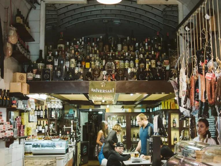 Barcelona BCN: Tapas, Taverns & History