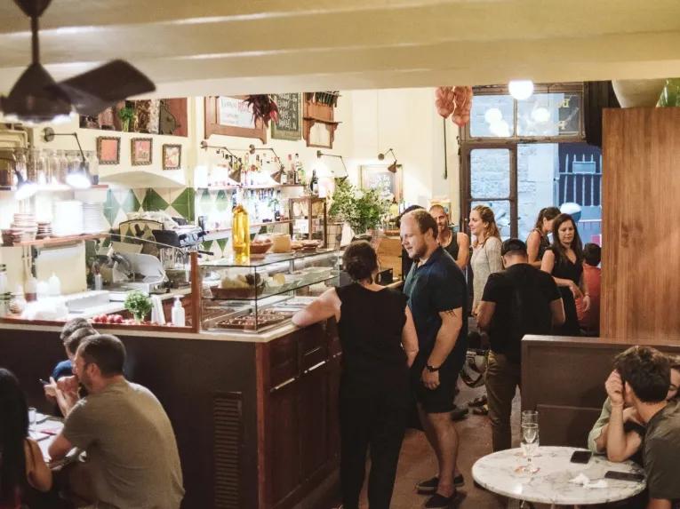 Barcelona BCN: Tapas, Taverns & History