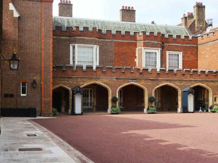 London Buckingham Palace State Rooms