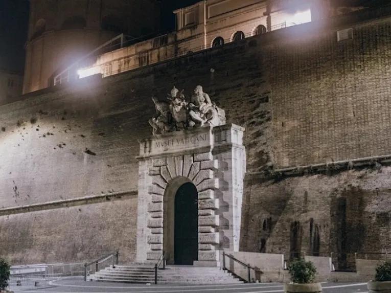 VIP Key Master's Tour: Open The Sistine Chapel