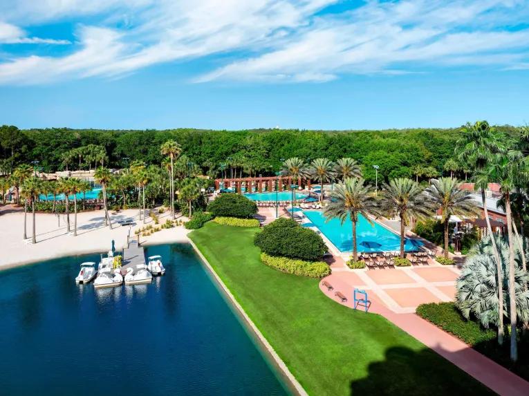 Grounds surrounding the Walt Disney World Dolphin