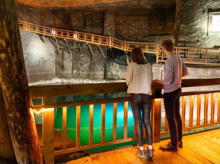 Loooking-at-the-salt-mines