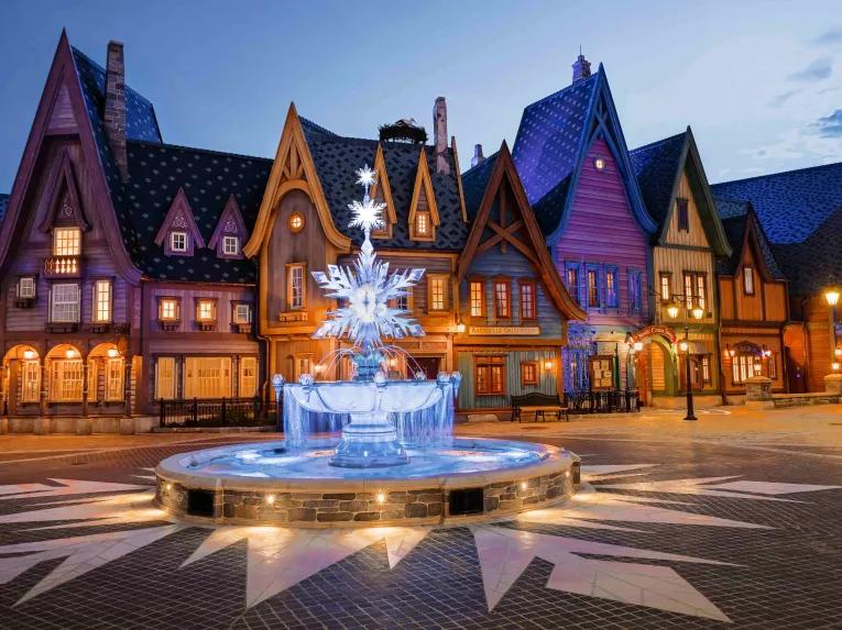 Arendelle Fountain - World of Frozen