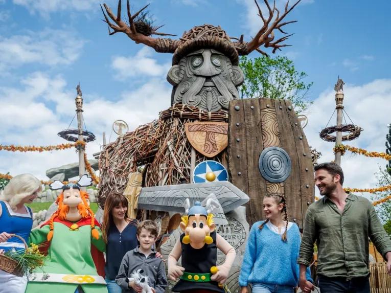 Attractions_at_Park_Asterix