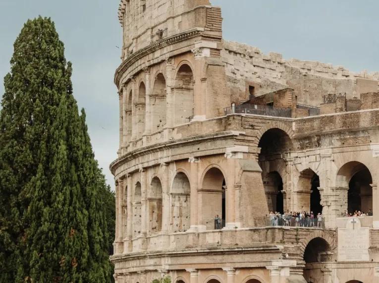 Express Colosseum Tour & Roman Forum Ticket