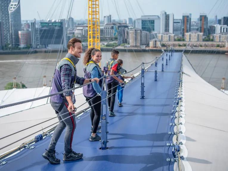 Walking_across_the_O2