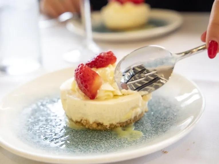 Thames Lunch Cruise for Two - Experience Voucher