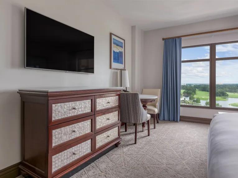 Guest Room Wyndham Grand Orlando Resort Bonnet Creek